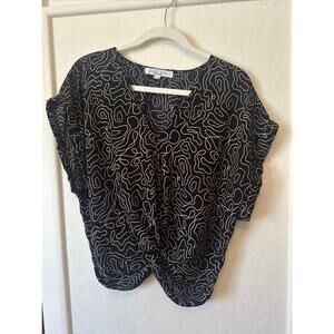Sweet Rain Black & White Abstract Print Crop Top Blouse Size L